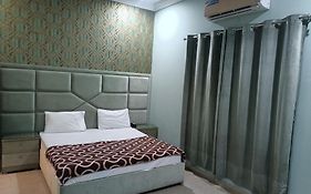 Hotel Taj Palace Multan